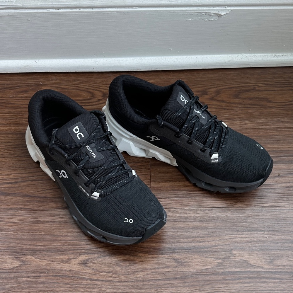 On Running Women’s Cloudflyer 5